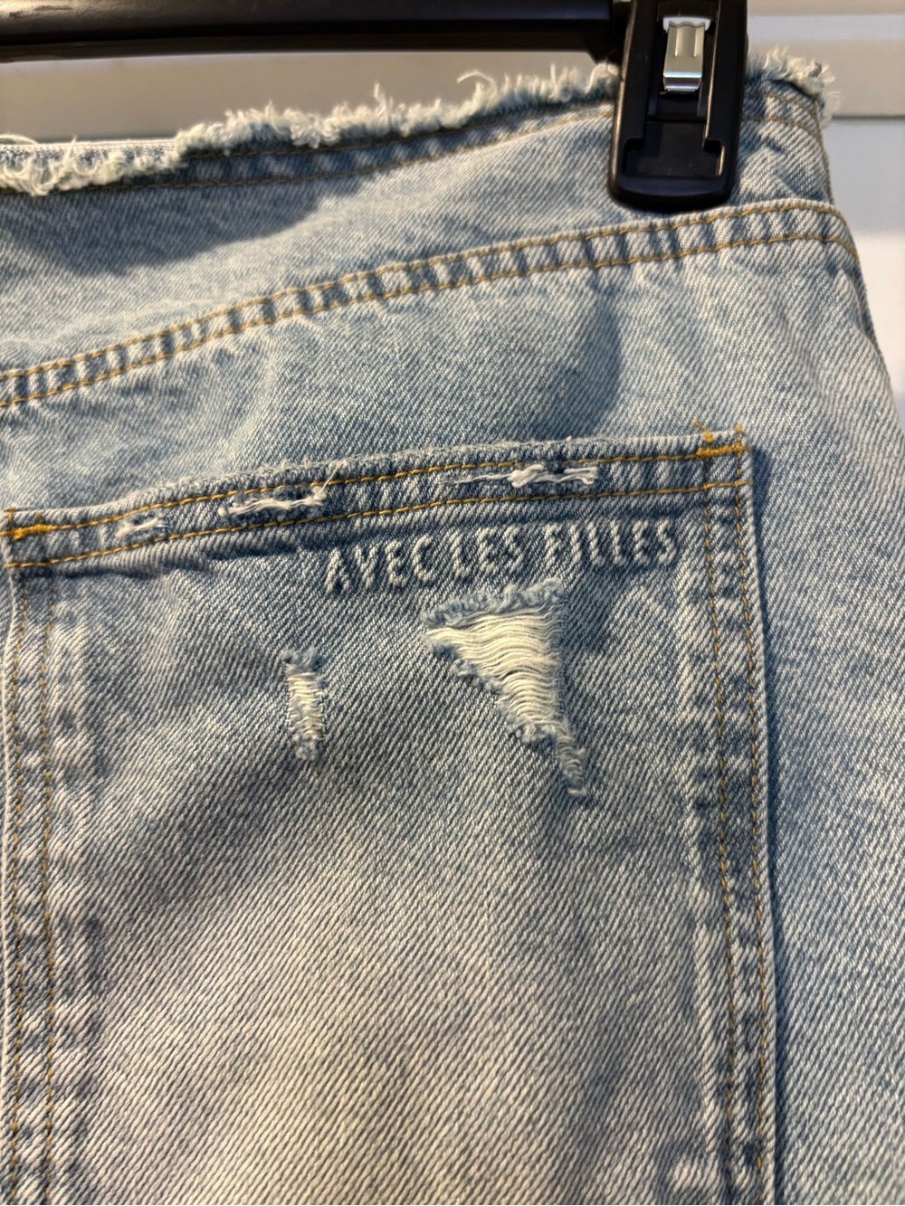 Avec Les Filles Light Wash Denim Distressed Bermuda Shorts Size 30 - Picture 14 of 16